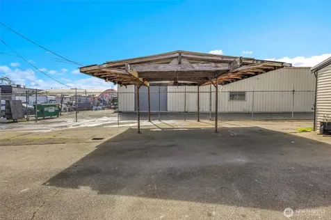 9808 17th Avenue SW Seattle WA 98106