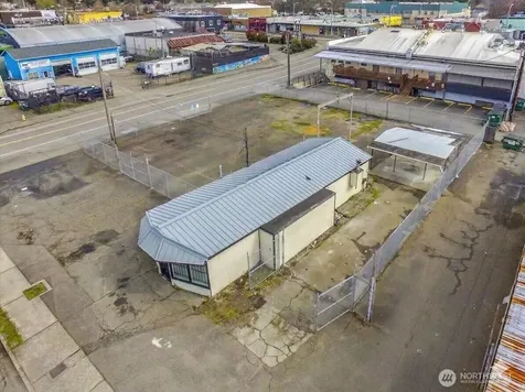 9808 17th Avenue SW Seattle WA 98106