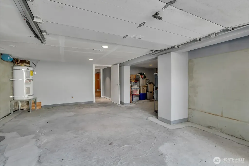 2307 SW Myrtle Street Seattle WA 98106