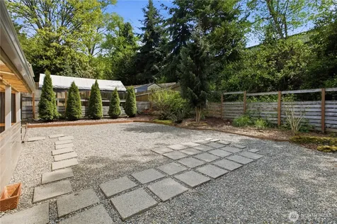 2307 SW Myrtle Street Seattle WA 98106