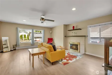 2307 SW Myrtle Street Seattle WA 98106