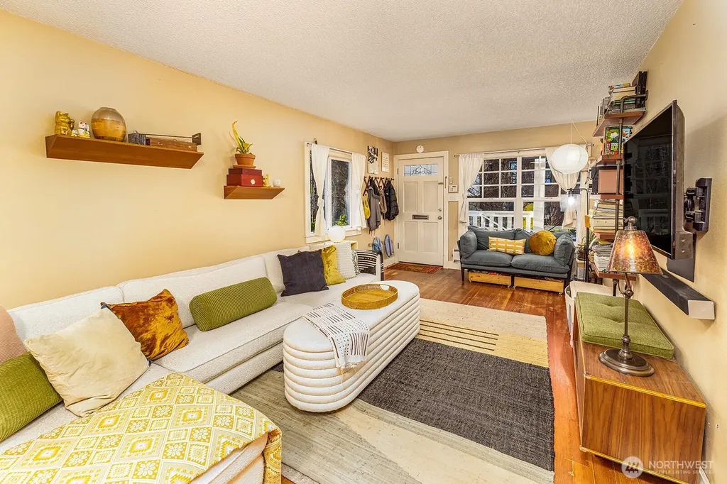 2315 E Spring Street Seattle WA 98122