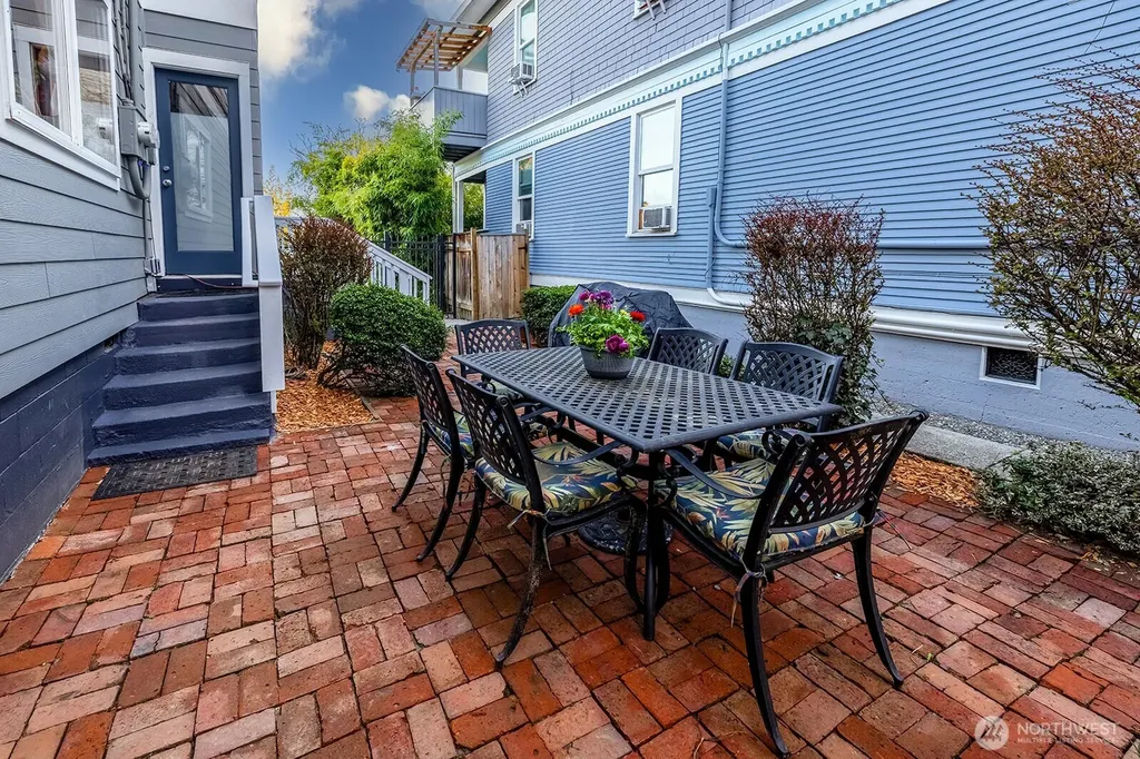 2315 E Spring Street Seattle WA 98122