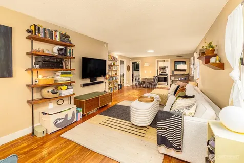 2315 E Spring Street Seattle WA 98122
