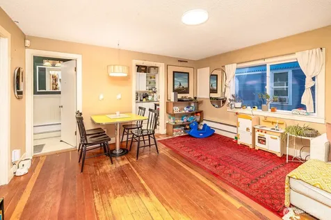 2315 E Spring Street Seattle WA 98122