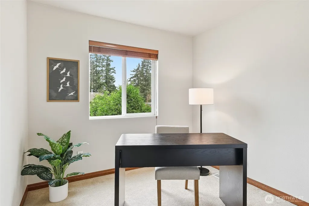 2502 204th Place SW Lynnwood WA 98036