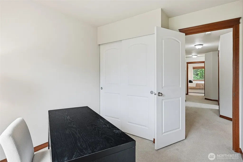 2502 204th Place SW Lynnwood WA 98036