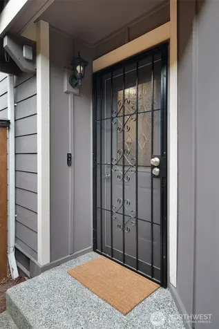 2502 204th Place SW Lynnwood WA 98036