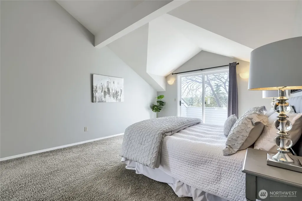 806 NW 52nd Street Seattle WA 98107
