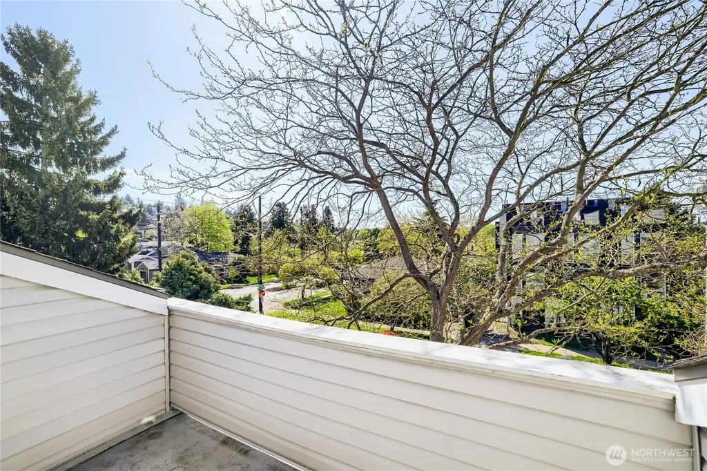 806 NW 52nd Street Seattle WA 98107