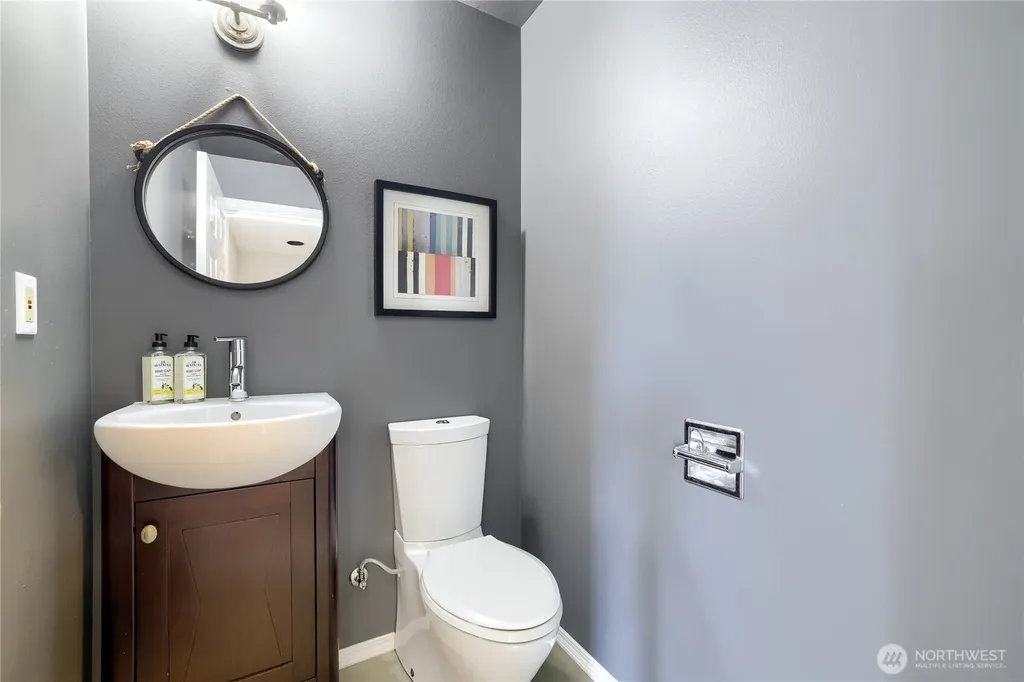 806 NW 52nd Street Seattle WA 98107