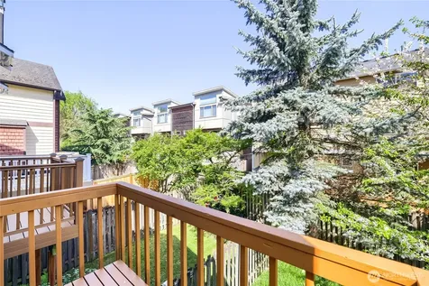 806 NW 52nd Street Seattle WA 98107