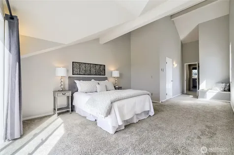 806 NW 52nd Street Seattle WA 98107