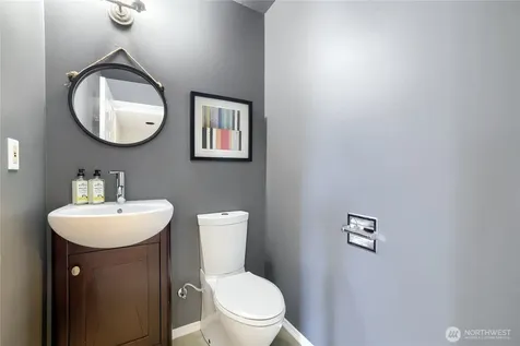 806 NW 52nd Street Seattle WA 98107