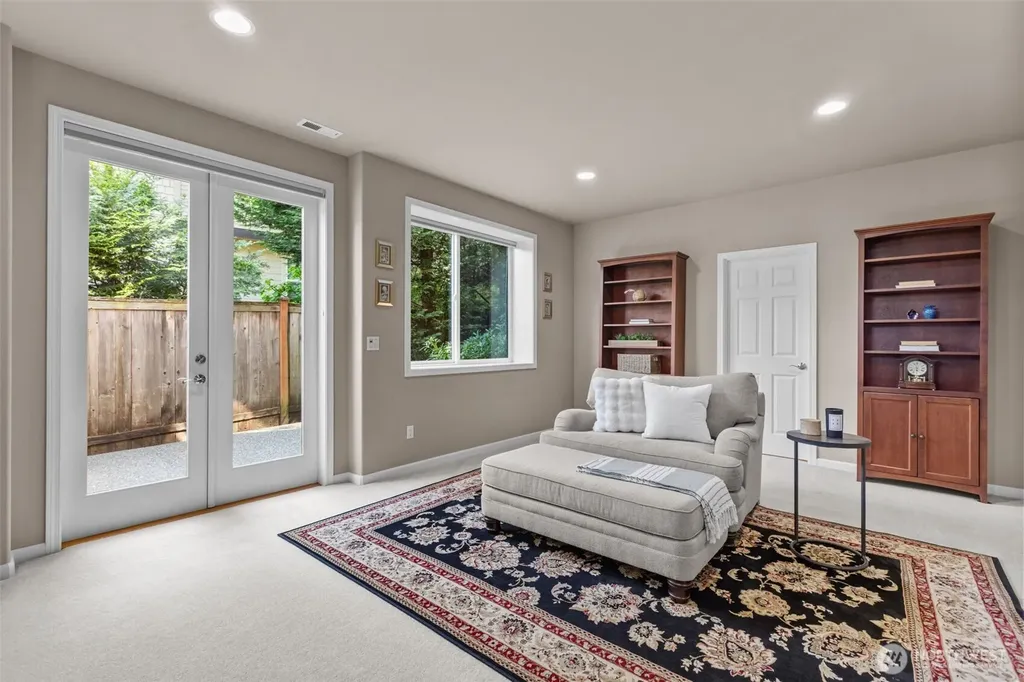 2759 NW Pine Cone Place Issaquah WA 98027