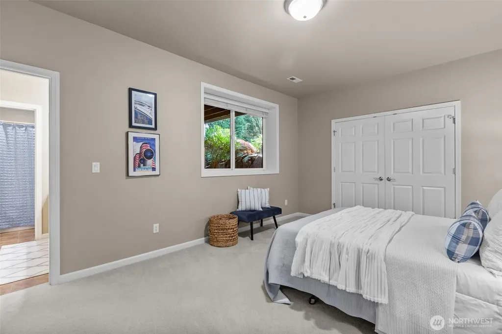 2759 NW Pine Cone Place Issaquah WA 98027