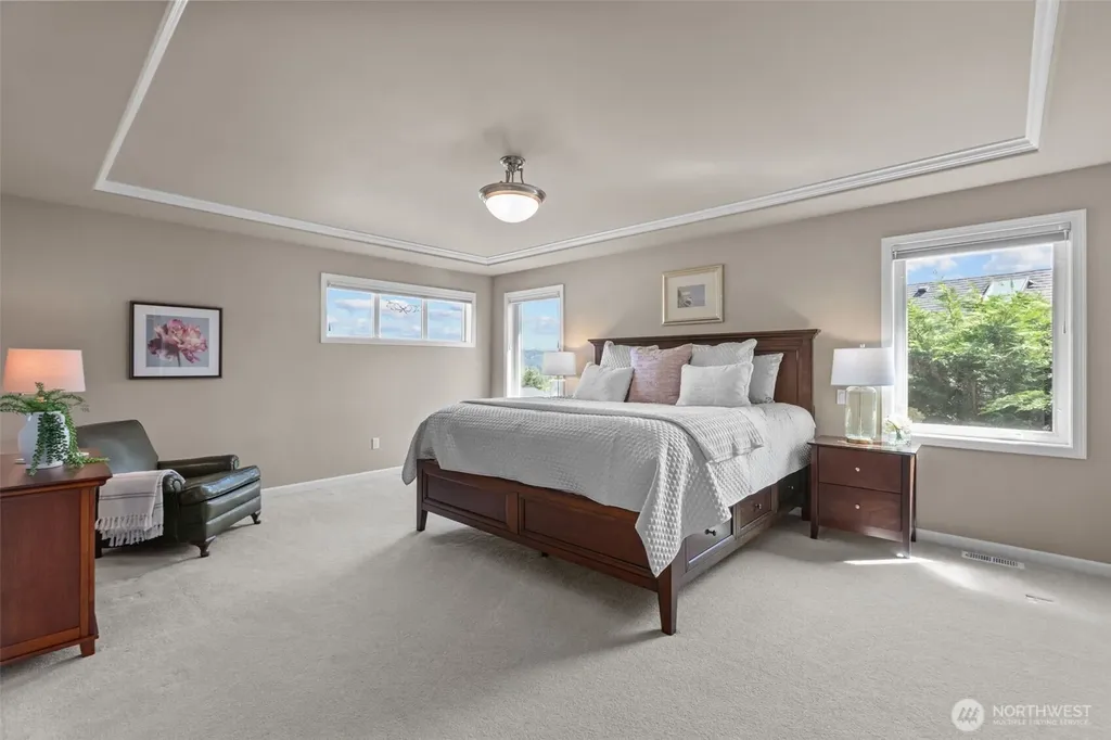2759 NW Pine Cone Place Issaquah WA 98027