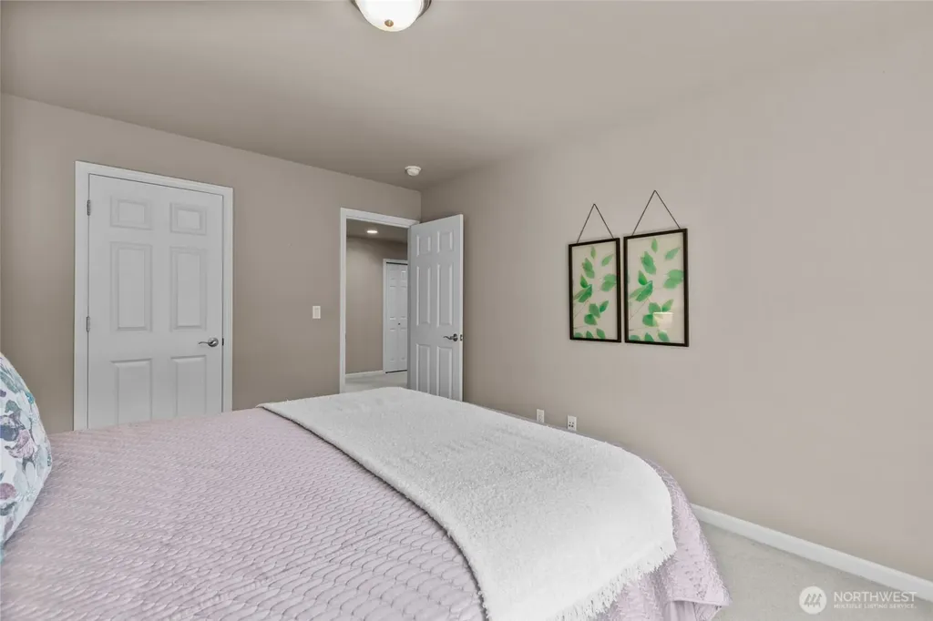 2759 NW Pine Cone Place Issaquah WA 98027