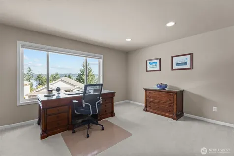 2759 NW Pine Cone Place Issaquah WA 98027