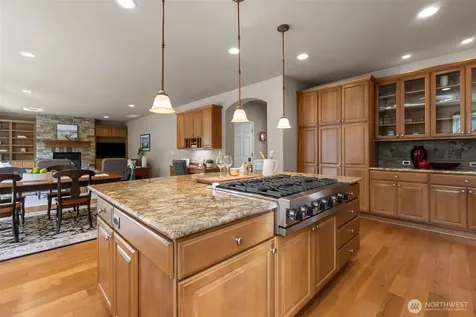 2759 NW Pine Cone Place Issaquah WA 98027