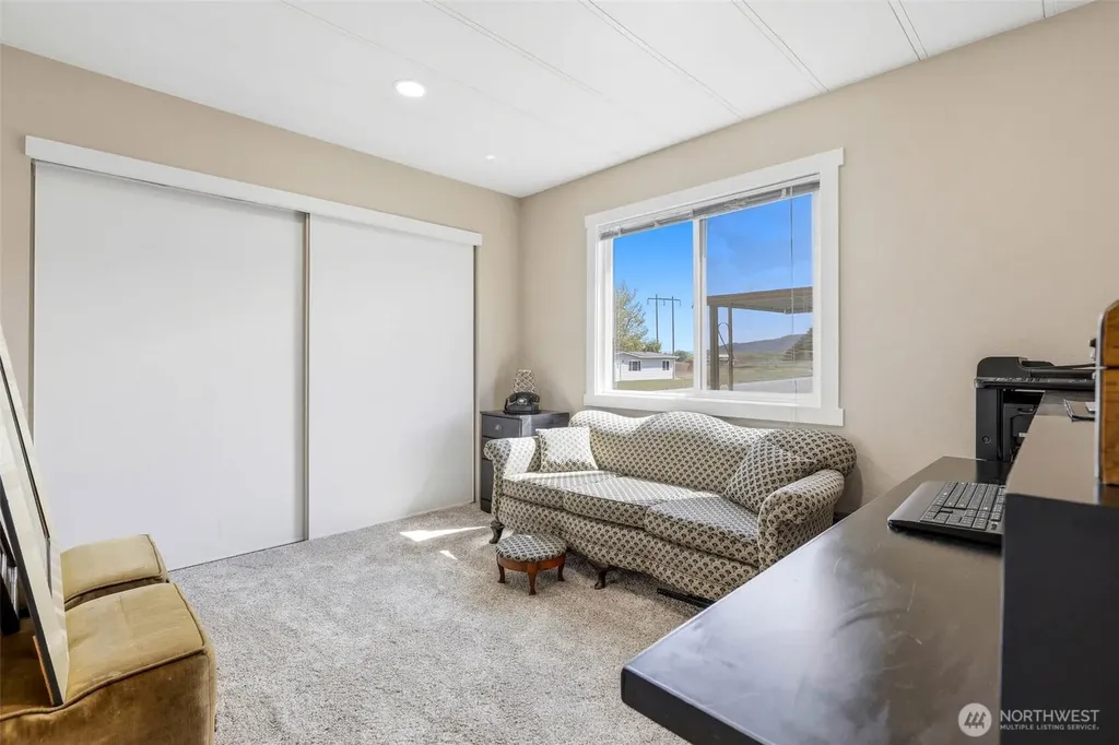 240 Skyline Drive Richland WA 99352