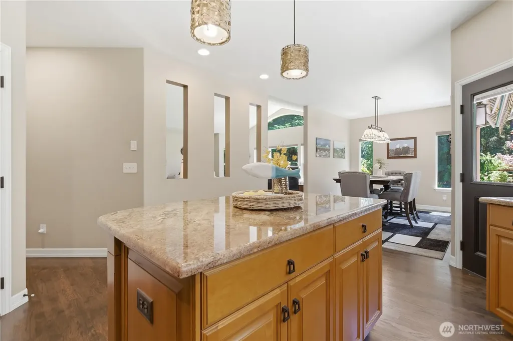 832 Jewil Drive Fox Island WA 98333