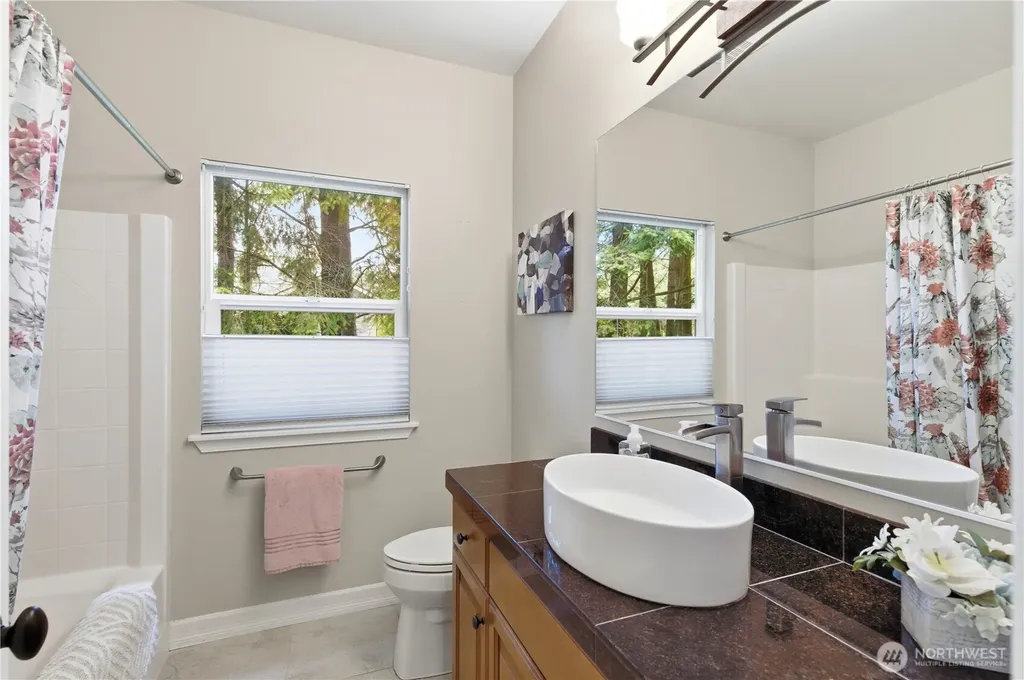 832 Jewil Drive Fox Island WA 98333