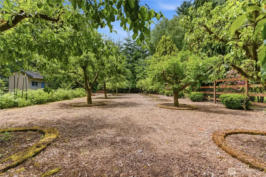 832 Jewil Drive Fox Island WA 98333