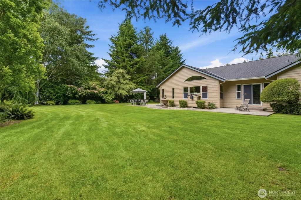 832 Jewil Drive Fox Island WA 98333
