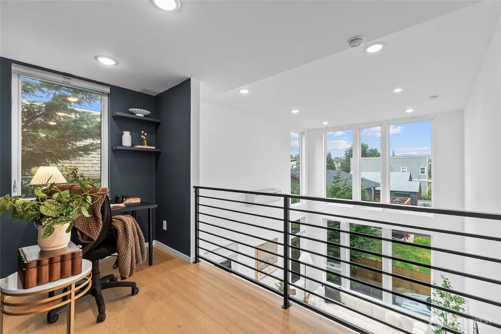 2612 E Yesler Way Seattle WA 98122