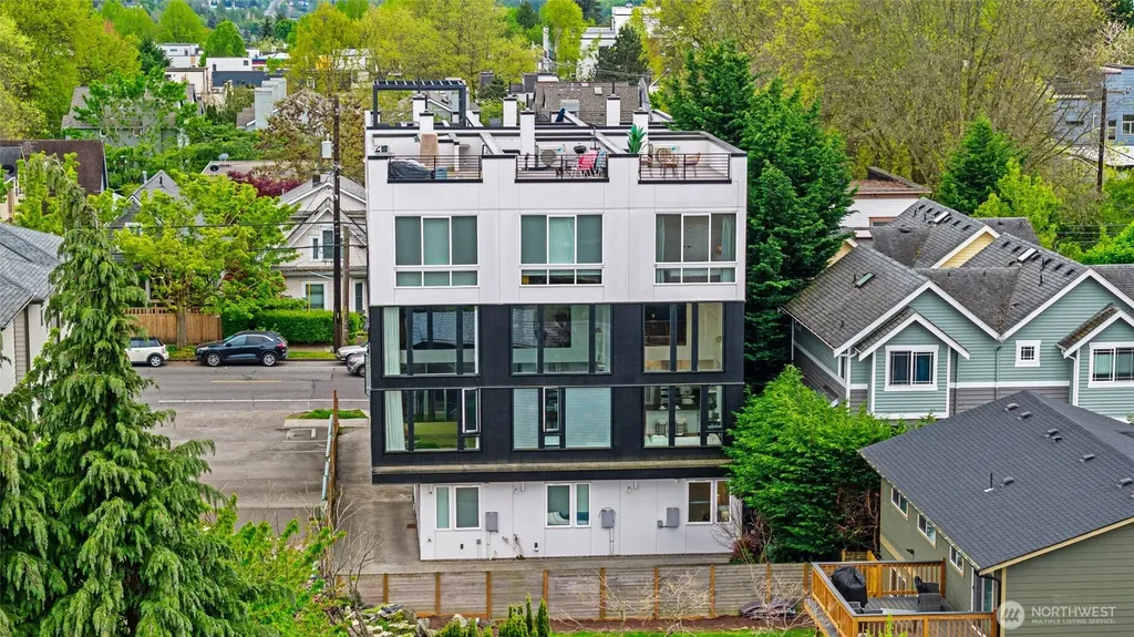 2612 E Yesler Way Seattle WA 98122