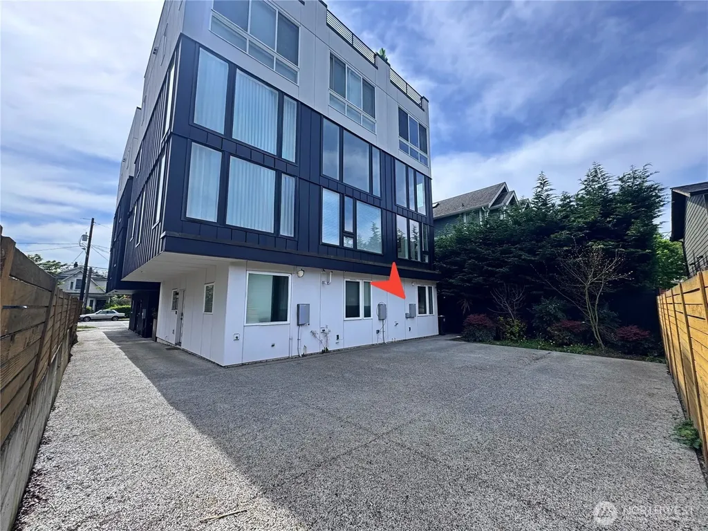 2612 E Yesler Way Seattle WA 98122