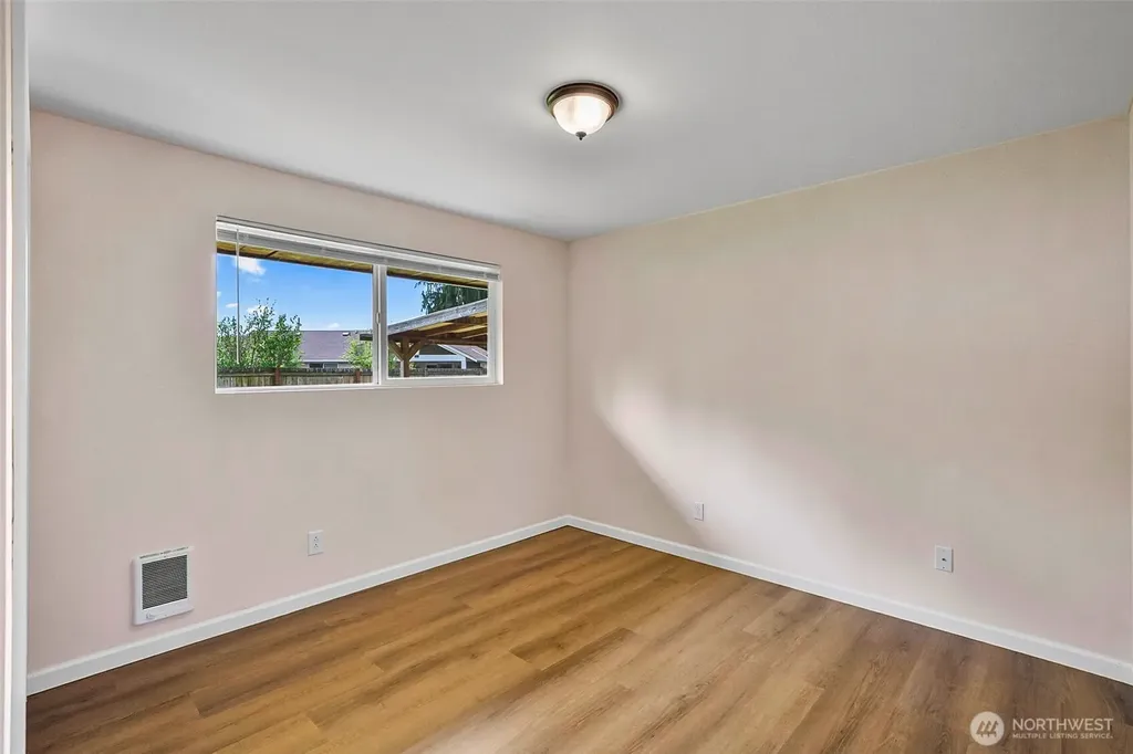 6526 77th Place NE Marysville WA 98270