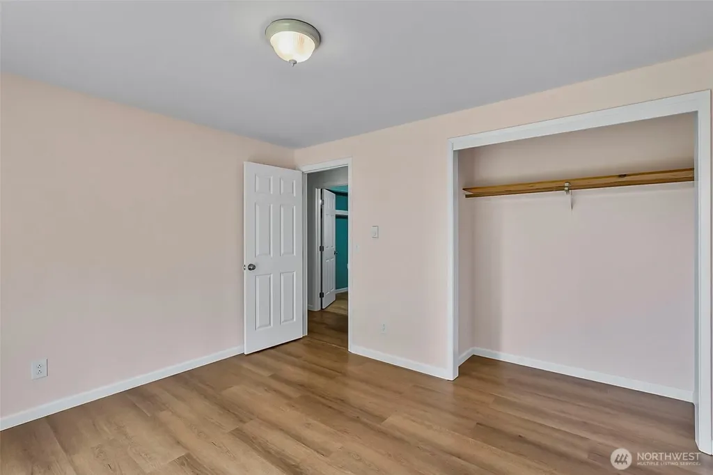 6526 77th Place NE Marysville WA 98270