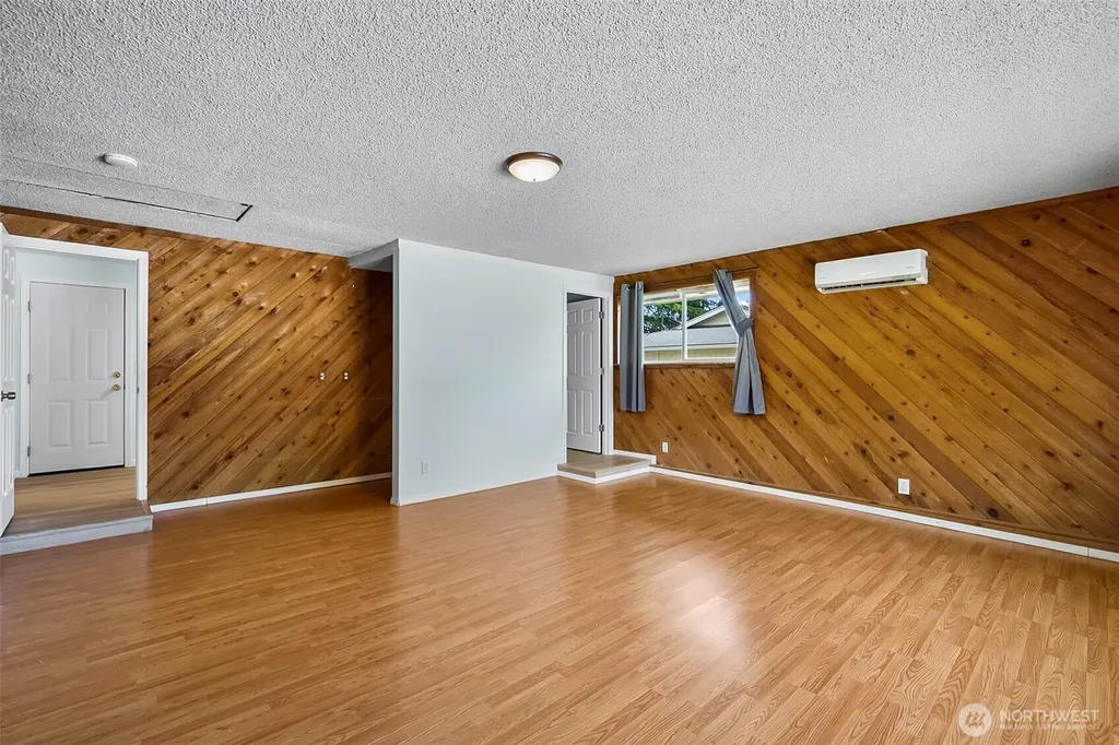 6526 77th Place NE Marysville WA 98270