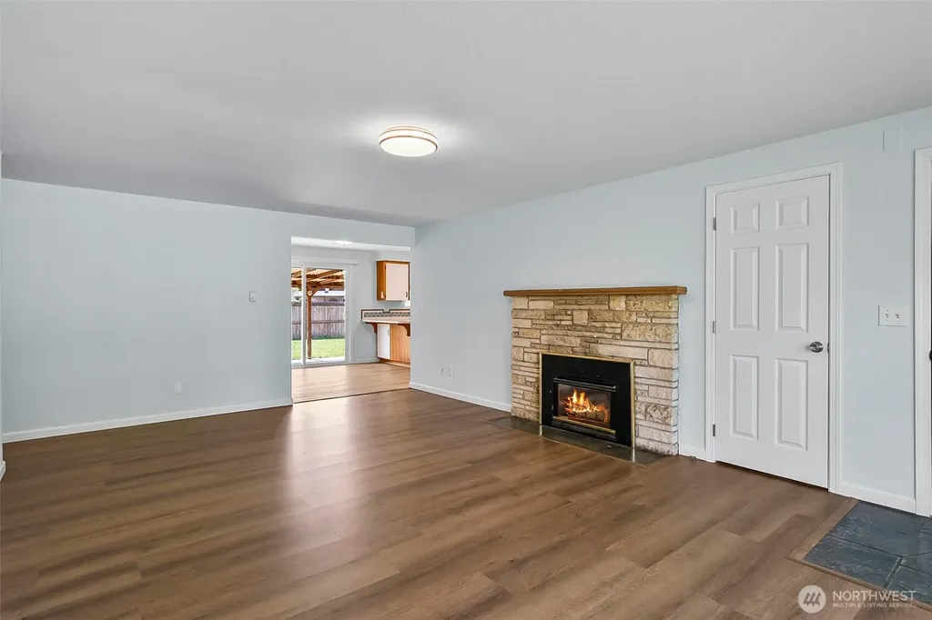 6526 77th Place NE Marysville WA 98270