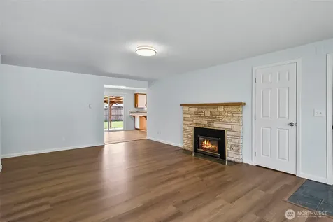 6526 77th Place NE Marysville WA 98270