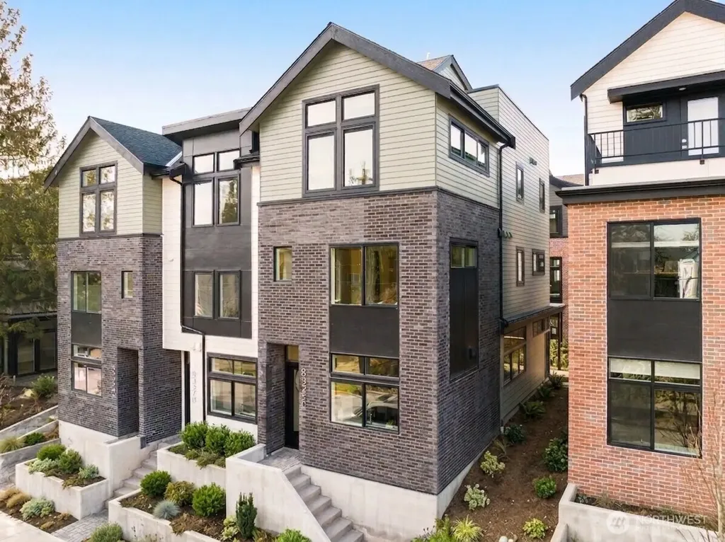 8323 12th Avenue NW Seattle WA 98117