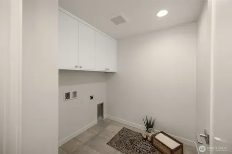 8323 12th Avenue NW Seattle WA 98117