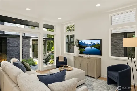 8323 12th Avenue NW Seattle WA 98117