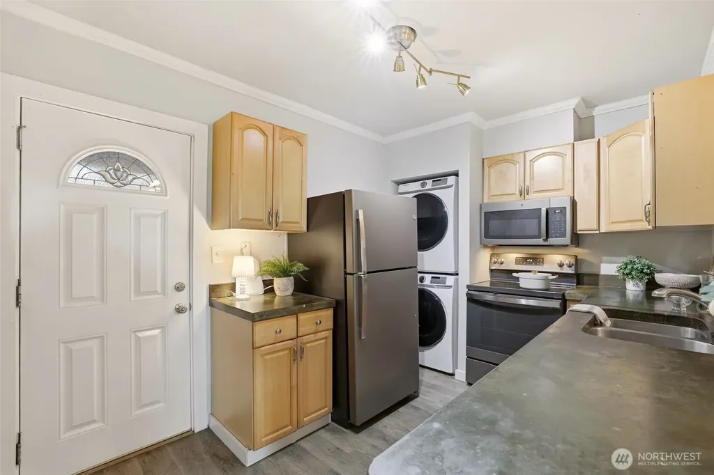 9732 59th Avenue S Seattle WA 98118