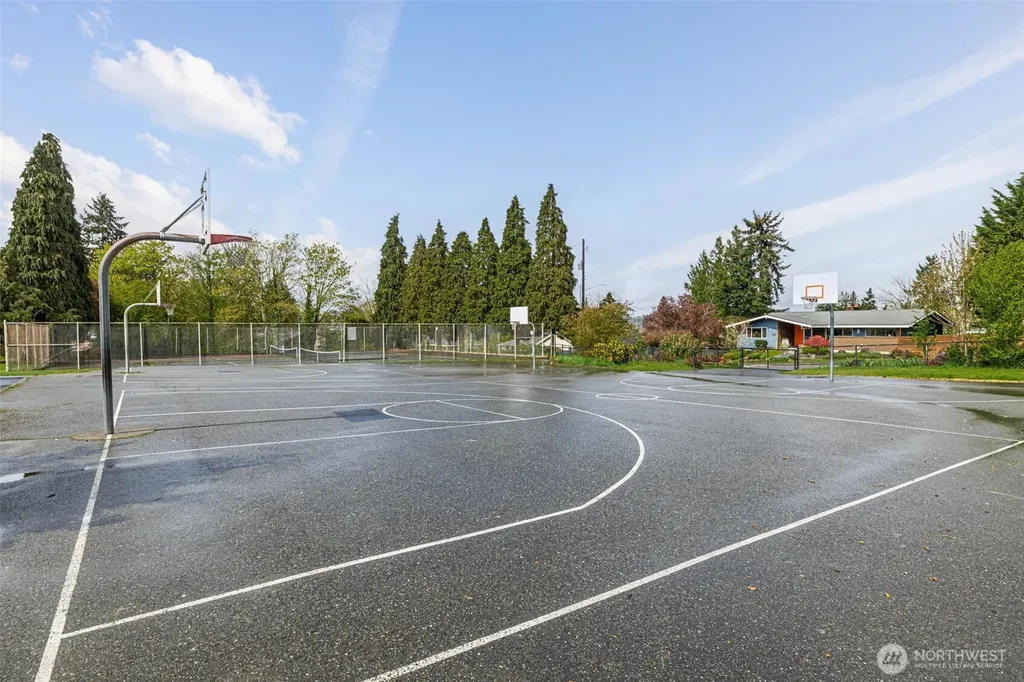 9732 59th Avenue S Seattle WA 98118