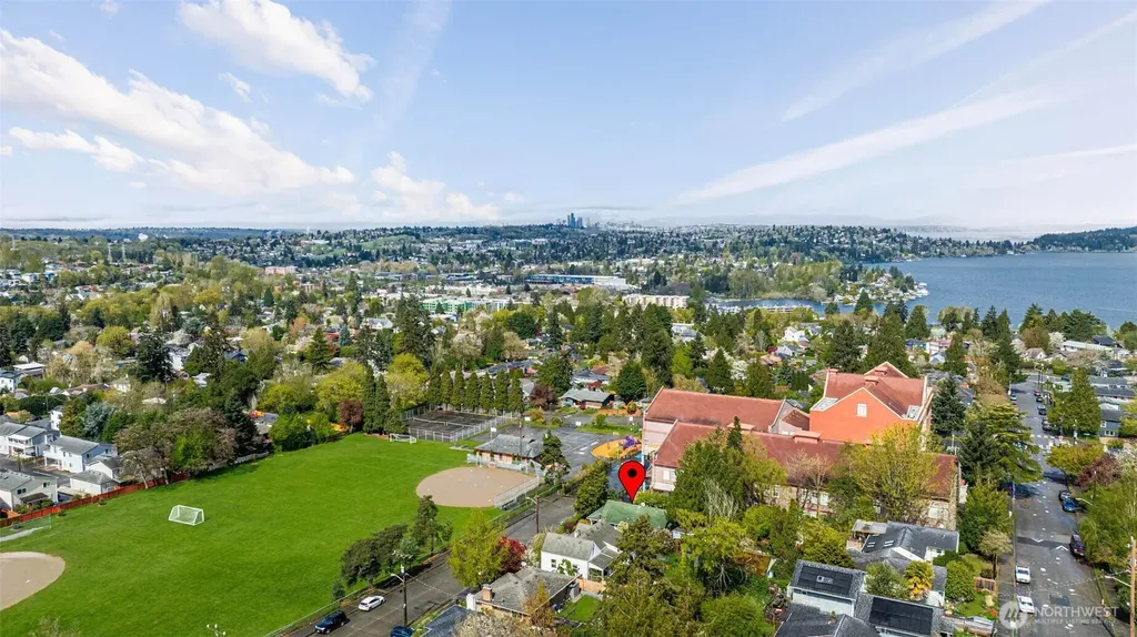 9732 59th Avenue S Seattle WA 98118