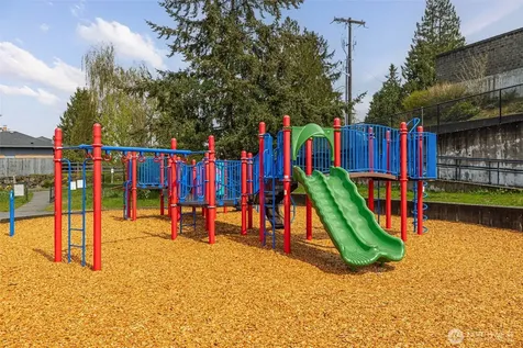 9732 59th Avenue S Seattle WA 98118