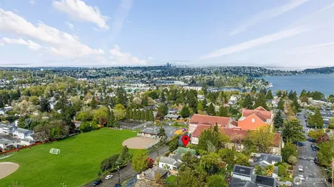 9732 59th Avenue S Seattle WA 98118