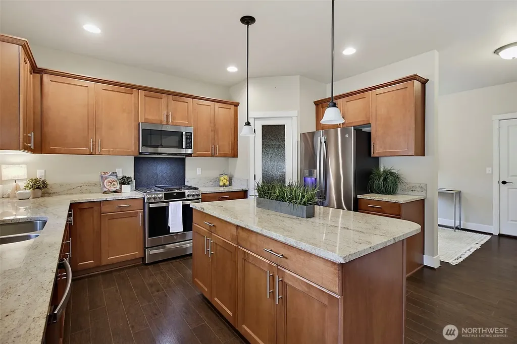 27911 155th Place SE Kent WA 98042