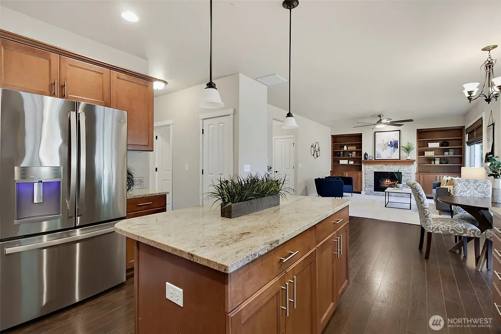 27911 155th Place SE Kent WA 98042