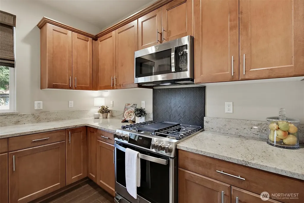 27911 155th Place SE Kent WA 98042