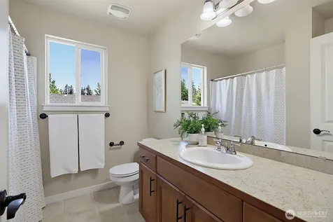 27911 155th Place SE Kent WA 98042