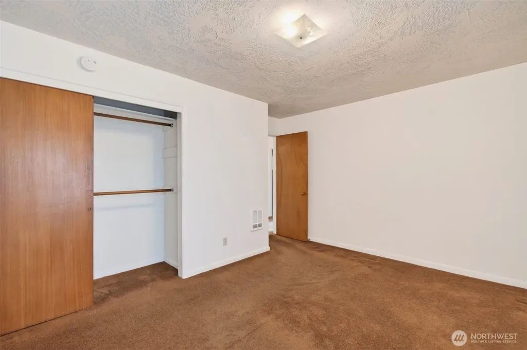 2 Pacific Place Longview WA 98632